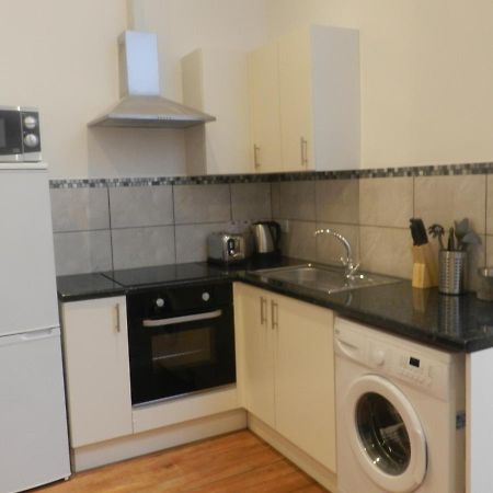 Luxury, Spacious City Center Studio W/ Air-Con Лестър Екстериор снимка