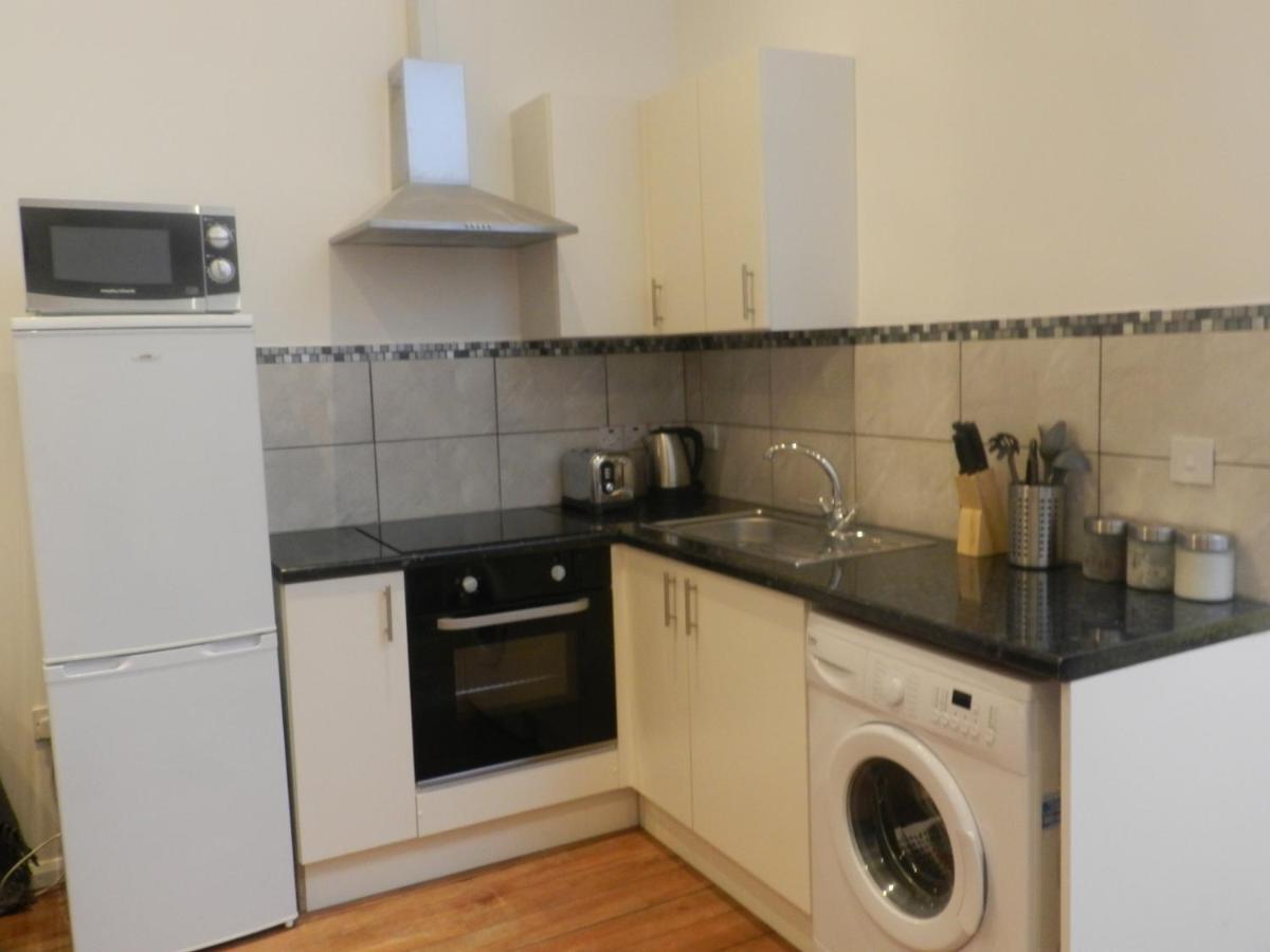 Luxury, Spacious City Center Studio W/ Air-Con Лестър Екстериор снимка